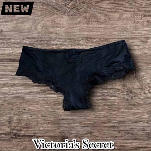 New NWT Victoria’s Secret Cheeky Panty – Black – Size Small - Picture 1 of 3